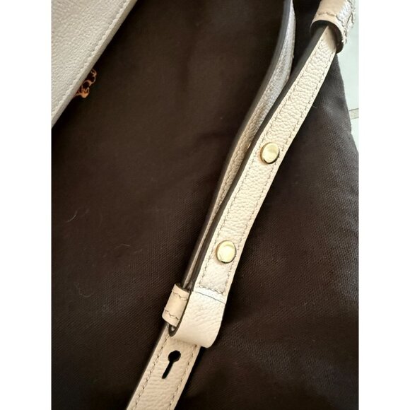 Tod's T-plaque leather crossbody camera bag in Tan - Picture 7 of 12